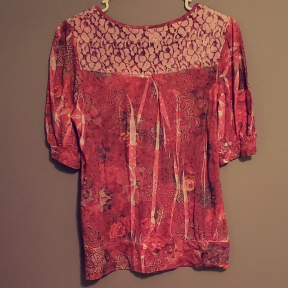 Womens Daytrip Top Size XL - Picture 2 of 3